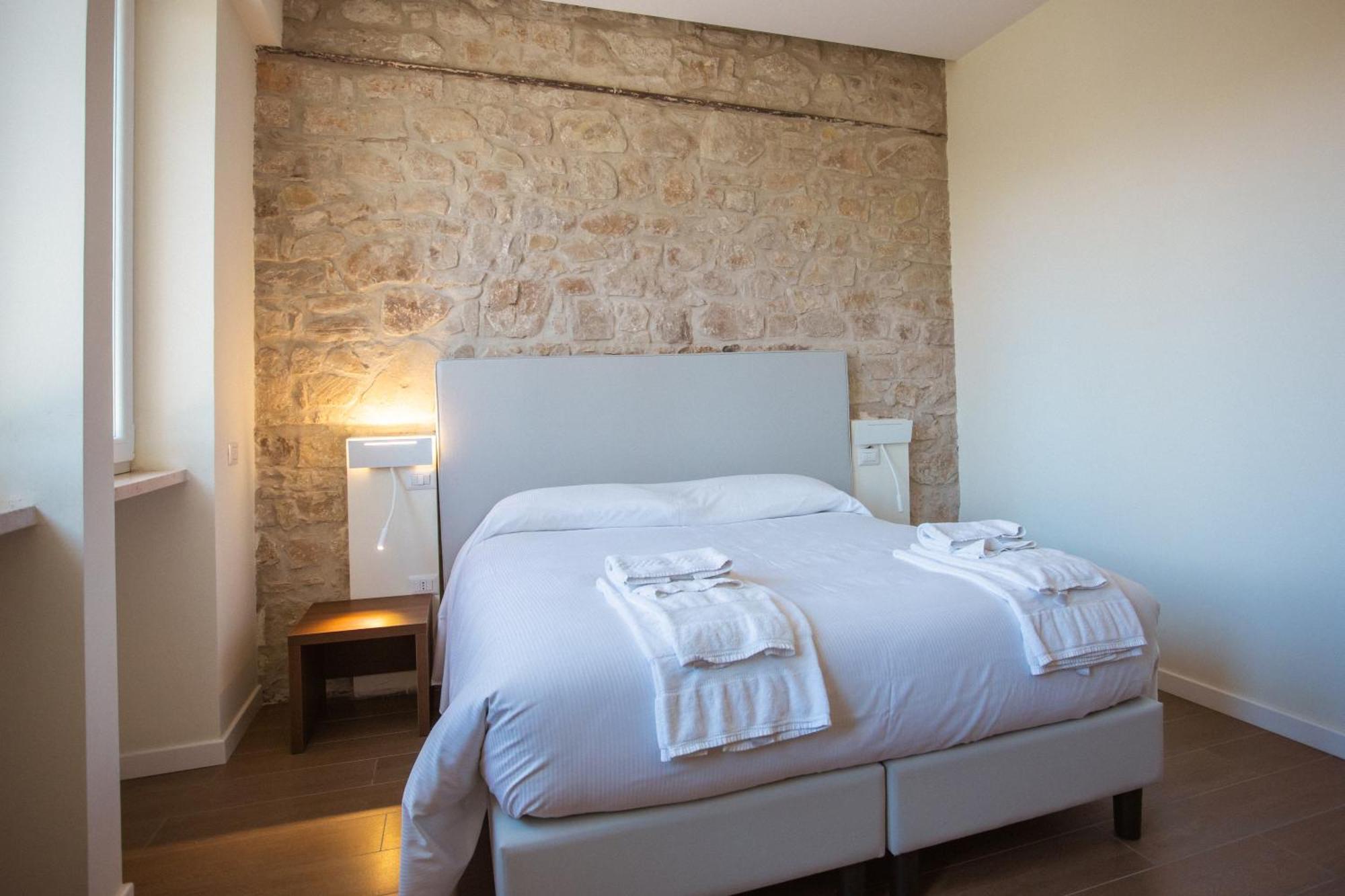 Tre Cancelli Rooms Potenza Luaran gambar